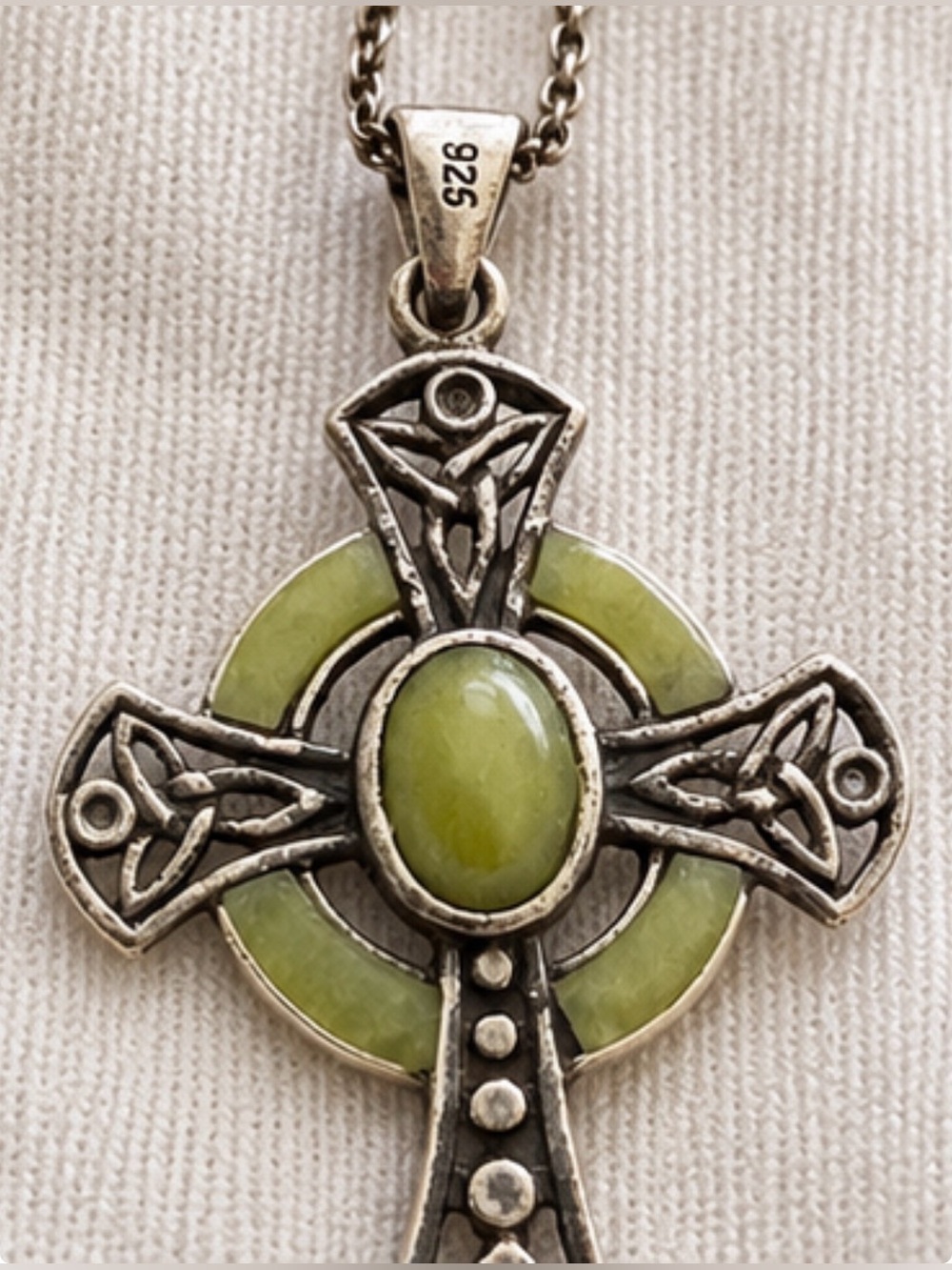 925 Ireland Sterling Silver Celtic Cross Necklace Green Stone Pendant - Picture 2 of 5